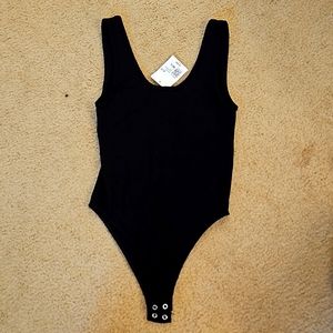 F21 black scoop neck body suit NWT